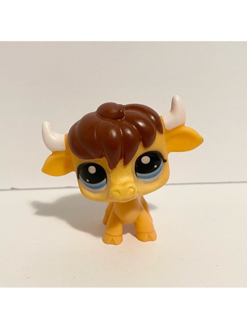 Littlest Pet Shop Authentic LPS G7 #5 Bull Highland Cow Yellow Brown Blue Eyes